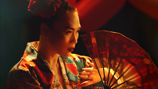 Đằng sau chuyện Mỹ Tâm bán nude táo bạo: Không đơn giản, chứa đầy ẩn ức!